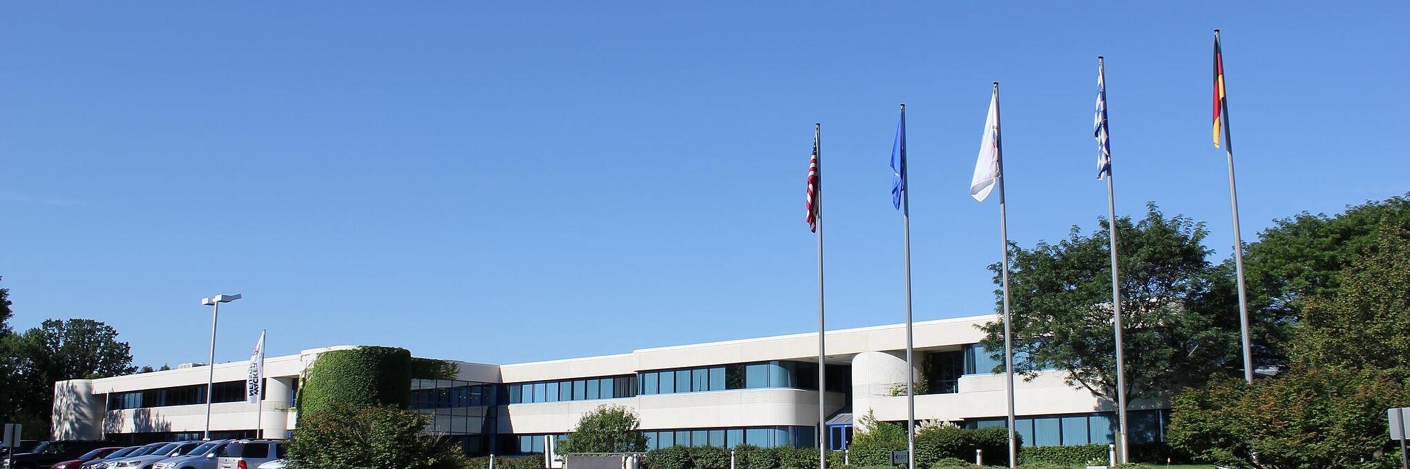 瓦克-纽森-梅诺米-福尔斯（Wacker Neuson Menomonee Falls）网站。